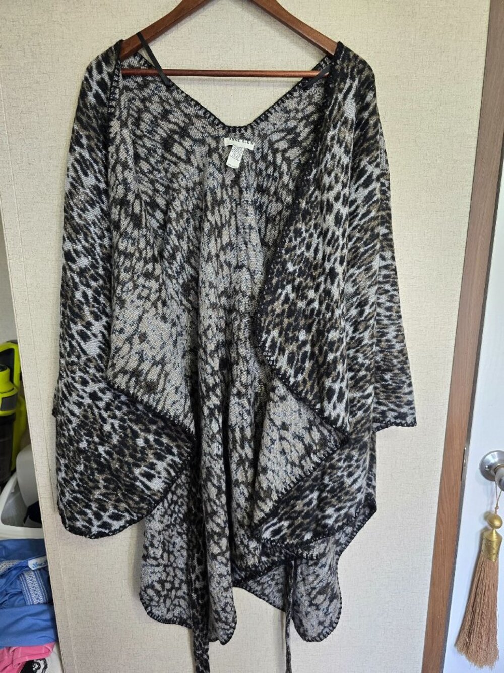 Anne Klein Animal Print Womens Kimono Shawl Wrap One Size